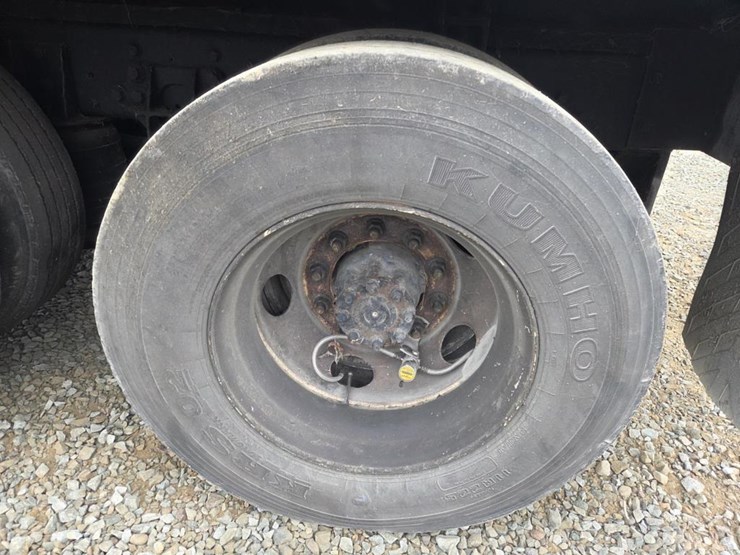 2011-international-durastar-4400-image-88