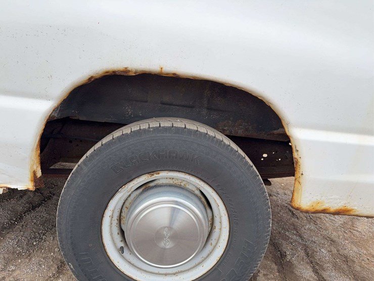 2005-ford-econovan-image-15