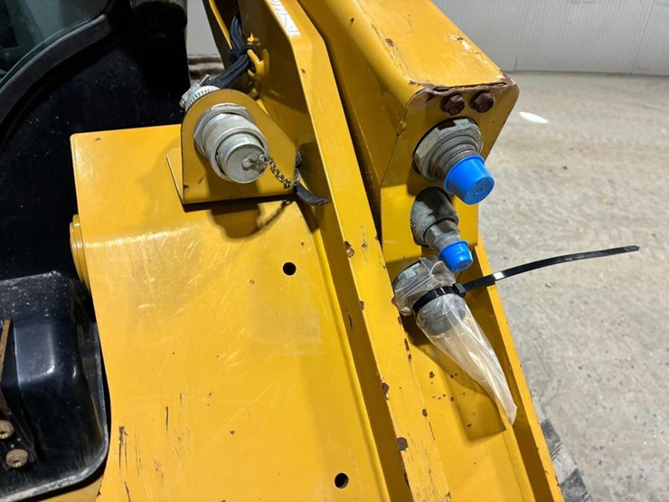 2018-caterpillar-289d-image-11