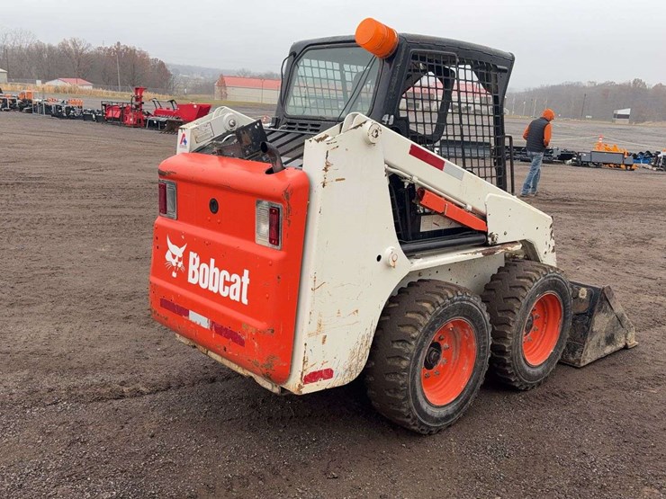2007-bobcat-s130-image-3