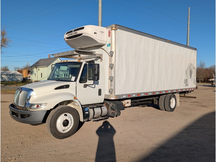 2016-international-durastar-4300-image-1