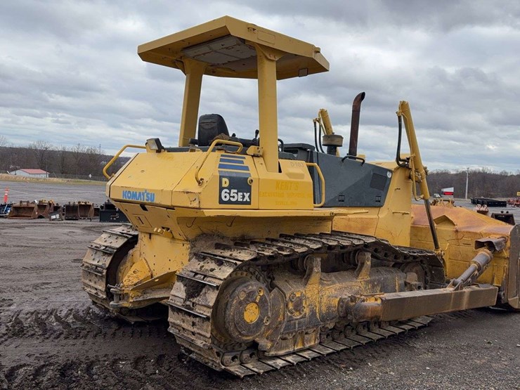 2002-komatsu-d65ex-image-3