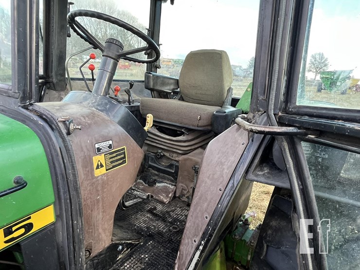 john-deere-3155-image-29