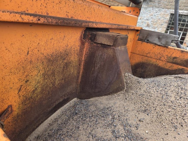 mack-rd690s-image-34