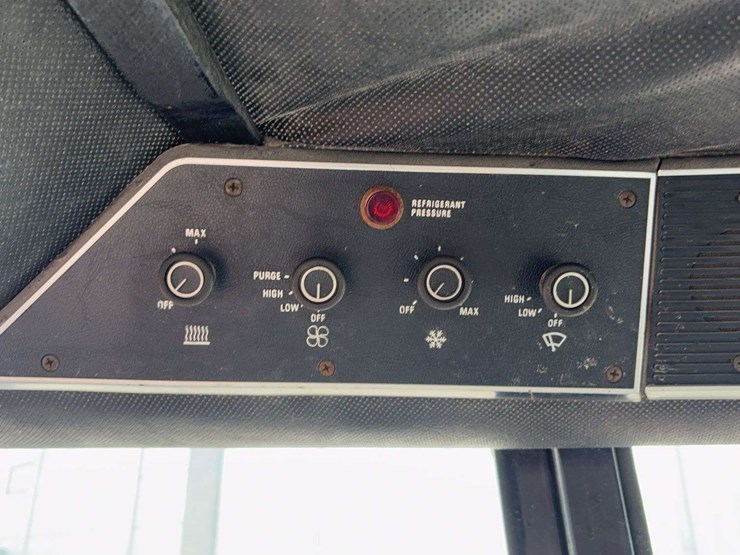 international-986-image-33