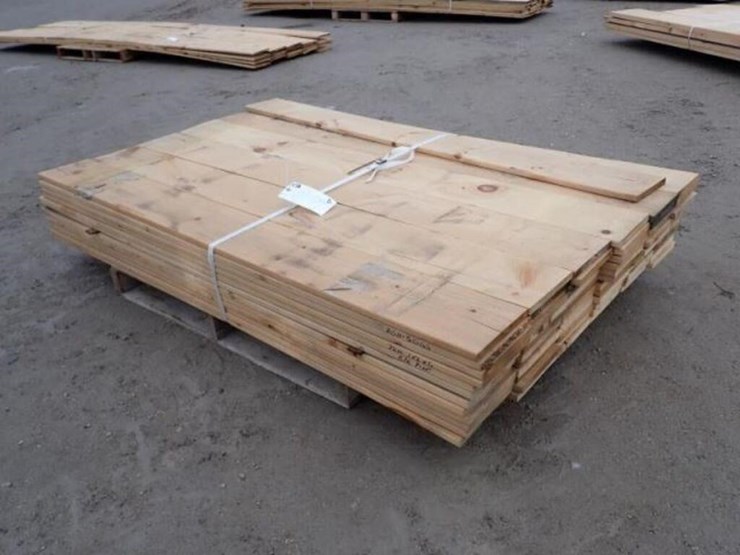 qty-of-(72)-1-in.-x-8-in.-x-6-ft-e/e-pine-lumber-a-image-1