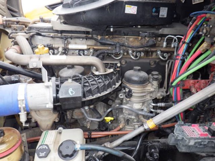 freightliner-cascadia-125-image-21