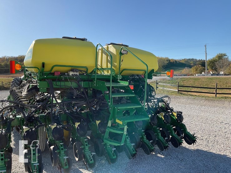 john-deere-db60-image-3