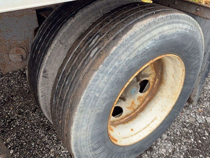 2002-utility-van-image-6