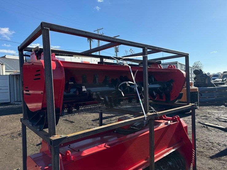 new-giyi-co-72in-hydraulic-skidloader-mulcher-attachment-image-3