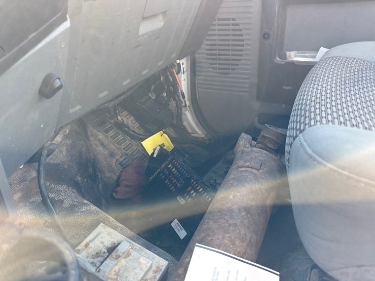 2012-ford-f550-image-40