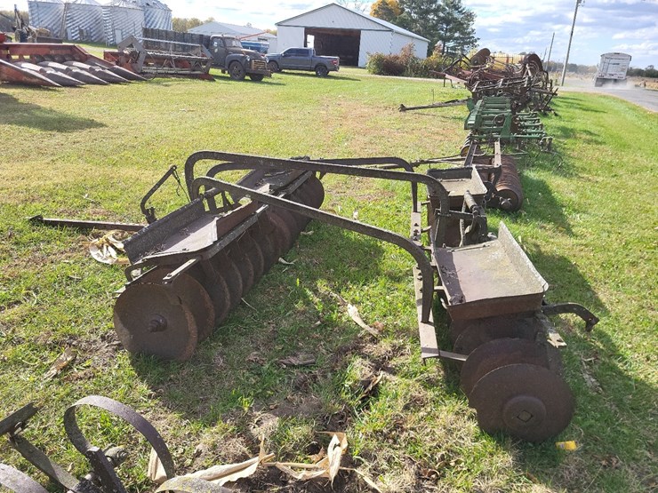 rolling-tractor-tandem-disk-image-6