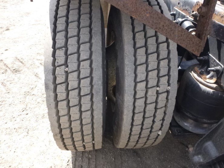 freightliner-coronado-122-image-29