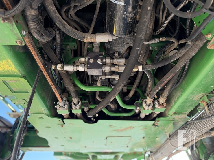 john-deere-r4038-image-17