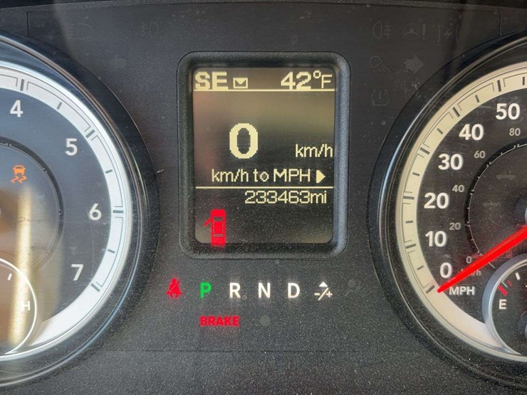 2014-dodge-ram-2500-image-30