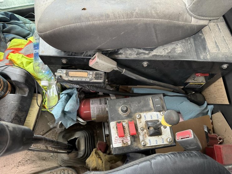 2014-kenworth-t800-image-46