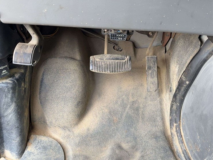 2005-ford-econovan-image-42