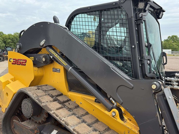 2022-new-holland-c362-image-37