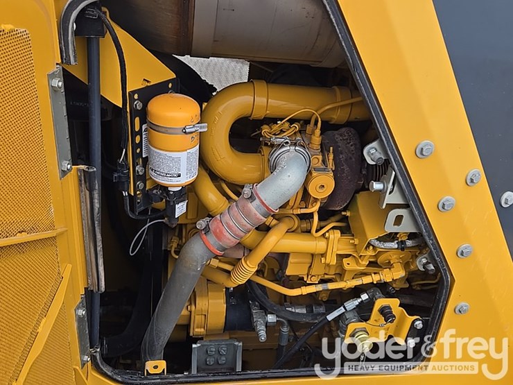 2019-deere-850l-lgp-image-92