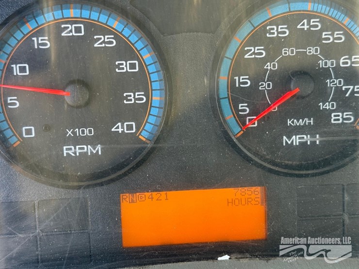 international-durastar-4300-image-5