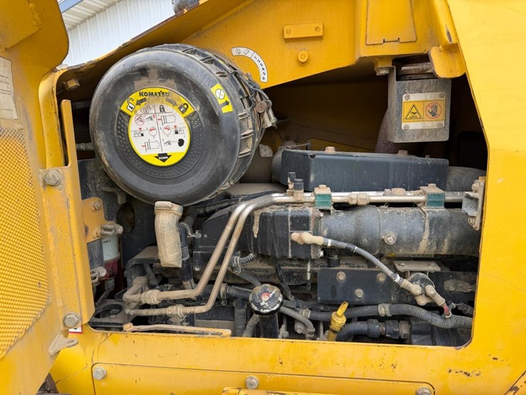 2015-komatsu-d51ex-22-image-27