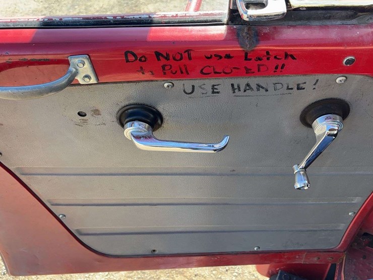 1968-international-f2000d-image-43