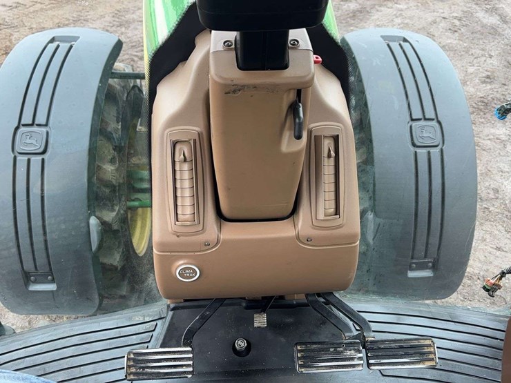 2003-john-deere-8120-image-39