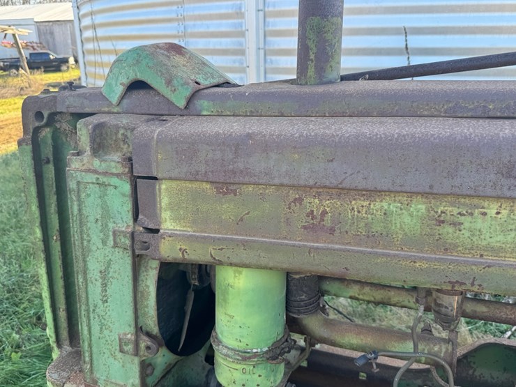 john-deere-b-image-13