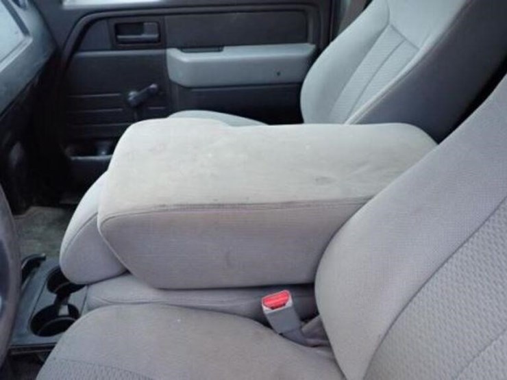 2014-ford-f150-xl-image-33