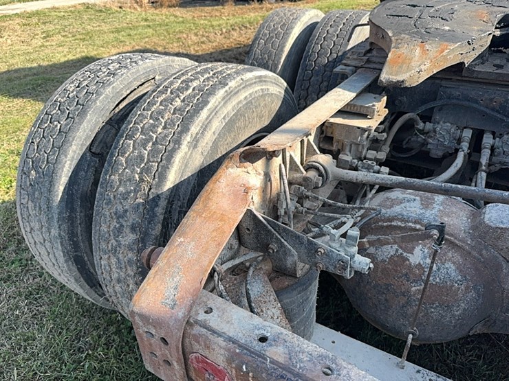 1997-international-9200-image-14