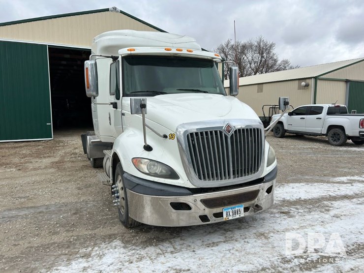 international-prostar-image-10