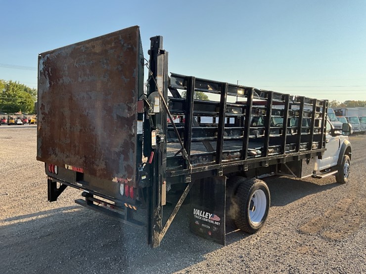 2019-ford-f550-image-13