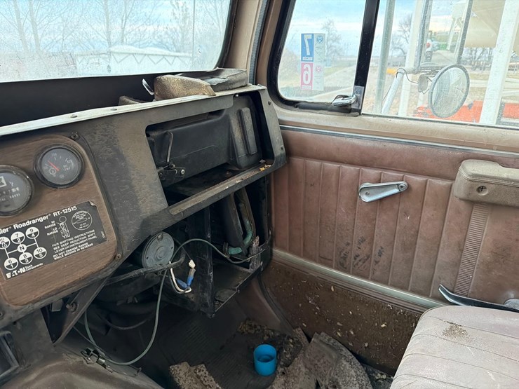 1979-international-f227-image-35