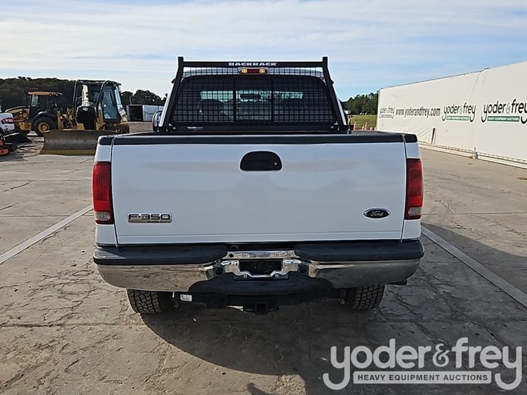 ford-f350-xlt-image-16