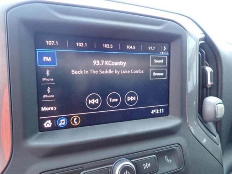 chevrolet-silverado-1500-image-26