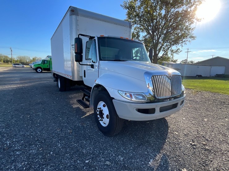 international-durastar-4300-image-4