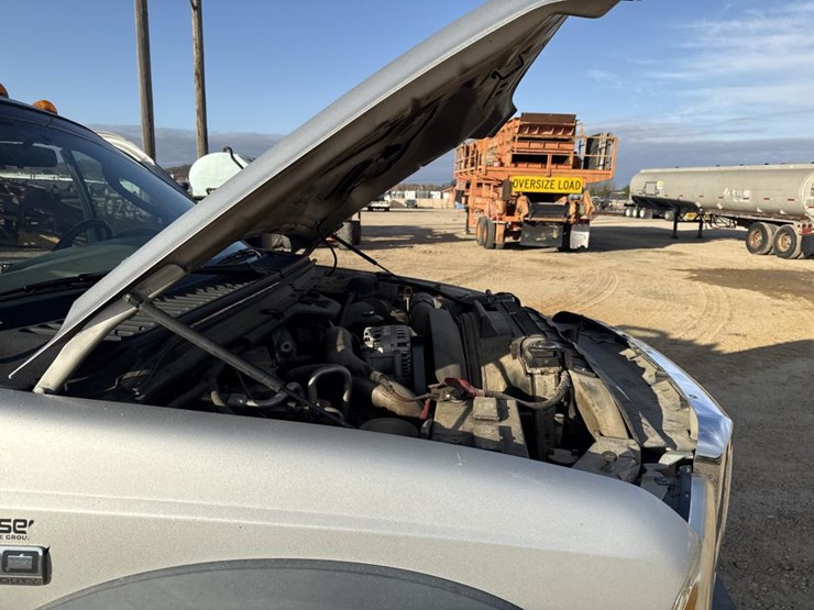 2006-ford-f550-image-10