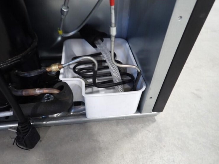 vissani-7.1-cu-ft-upright-freezer-image-17