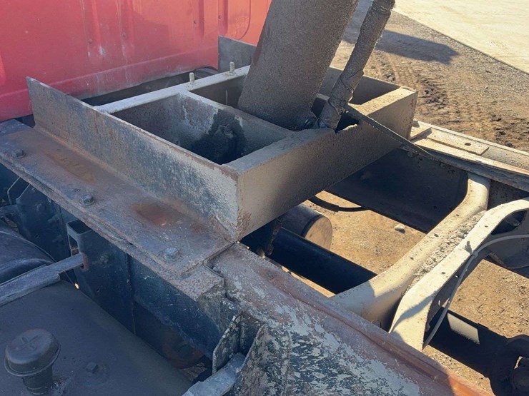 1993-international-4900-image-47