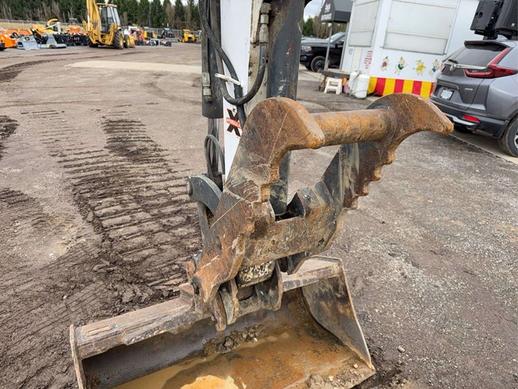 2020-bobcat-e42-image-58