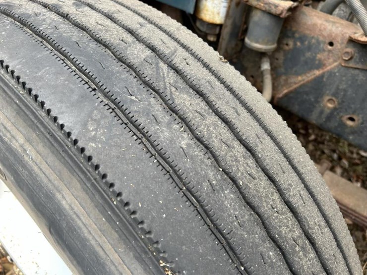 international-4700-image-57