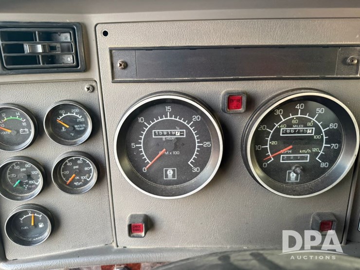 kenworth-t300-image-18