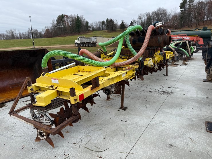 #1152-•-25'-aerway-with-fold-up-wings-(north-freedom,-wi)-image-5