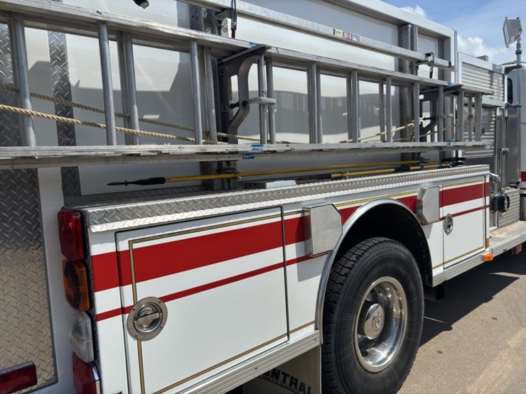 freightliner-fl80-image-11