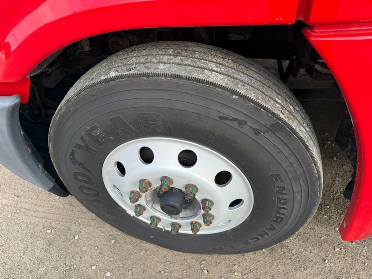 2019-freightliner-cascadia-125-image-6