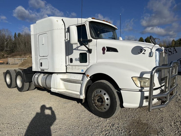 2013-kenworth-t660-image-7