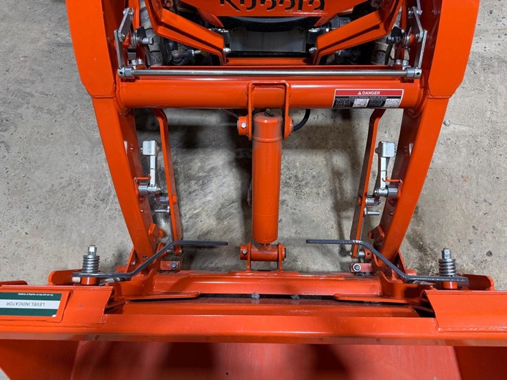 2023-kubota-bx23s-image-10