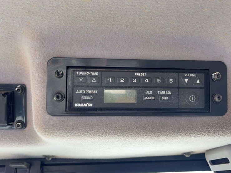 2020-komatsu-d61-image-49