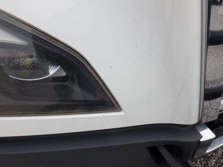 freightliner-cascadia-126-image-4