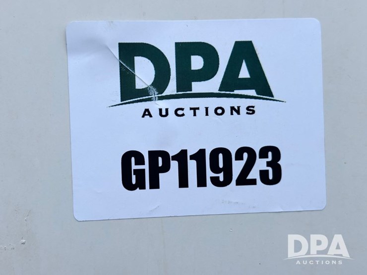 2013-merritt-hopper-image-58